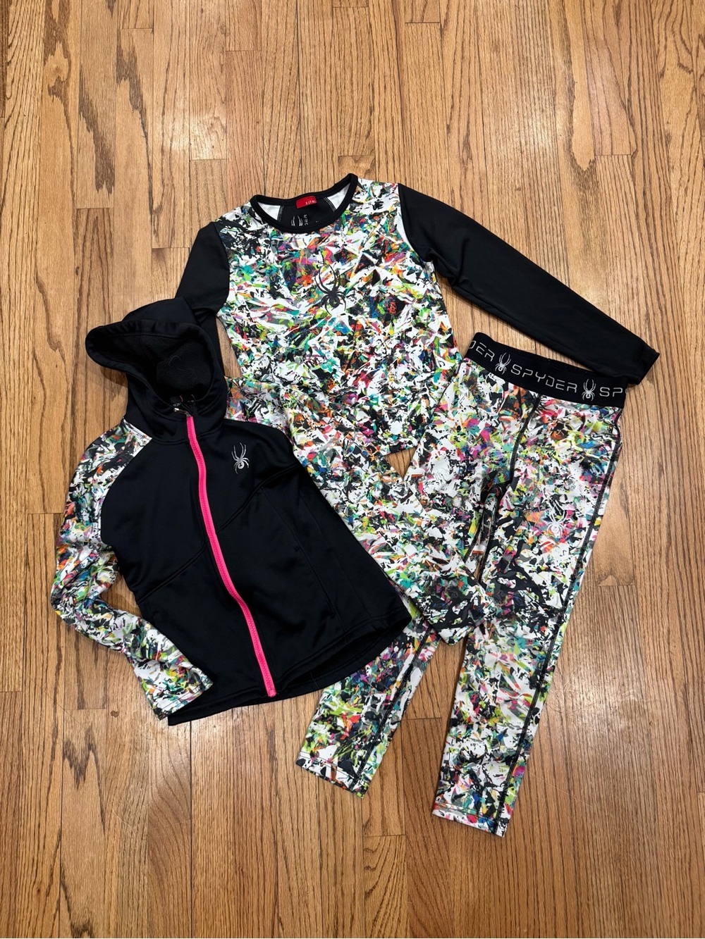 Spyder Girls Black and Multicolor Splatter 3 Piece Active Set Size 7/8